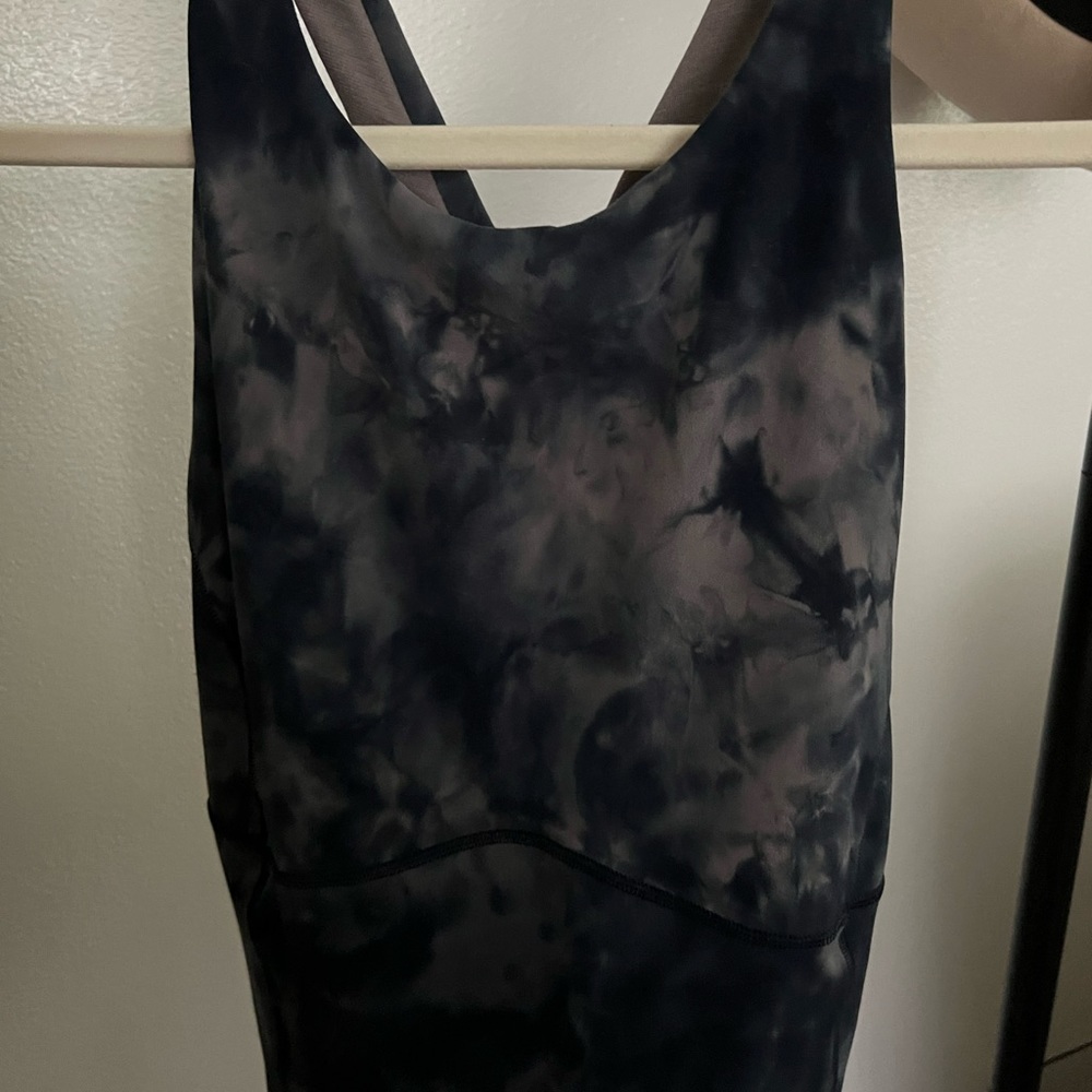 Lululemon keyhole tank